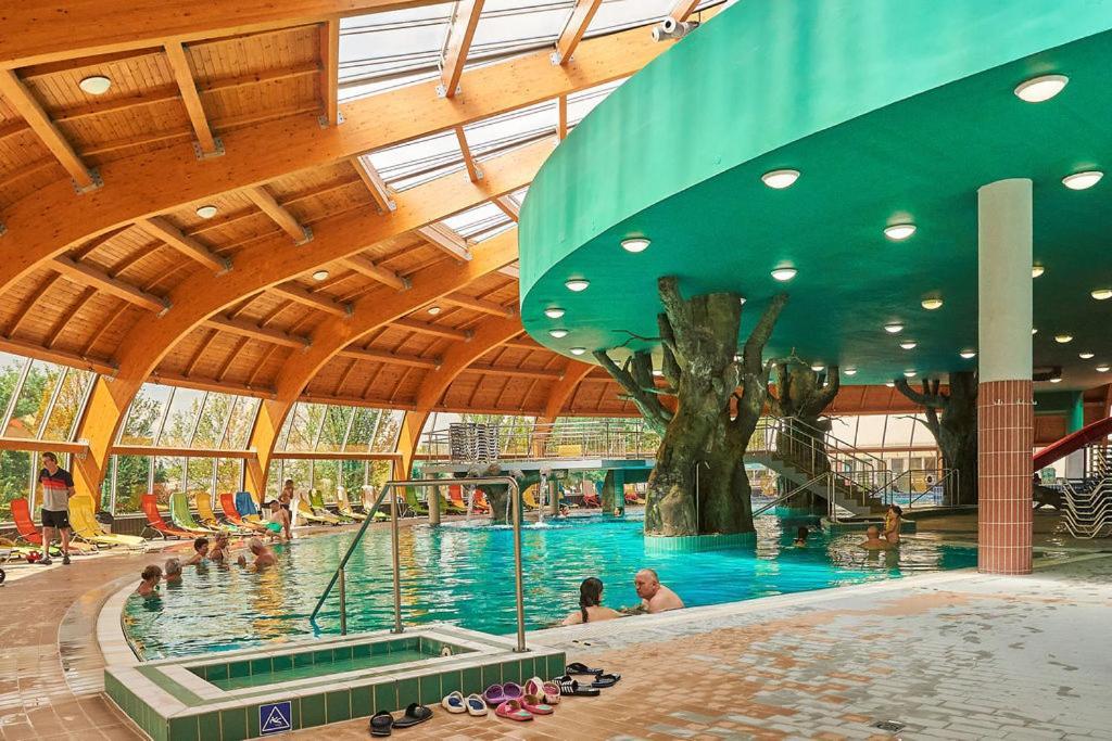 Hungarospa Thermal Camping Mobilhaz Hajduszoboszlo Exterior photo